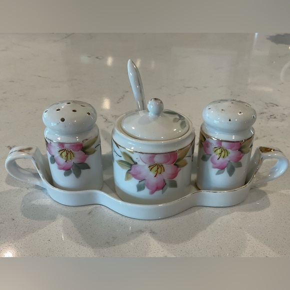 Noritake China Azalea (6) Piece Tray, Salt & Pepper,Mustard w/Lid & Spoon Set - Picture 7 of 8